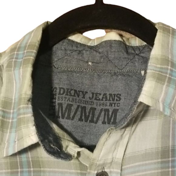 DKNY Plaid Collared Short Sleeve Shirt Men's Size Medium - Picture 5 of 6